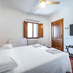 Yd Stylish San Frediano Retreat